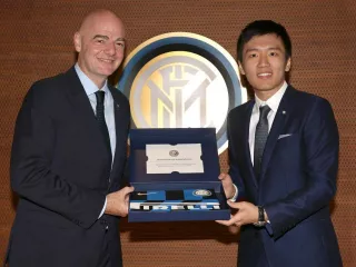 Presiden FIFA Dukung Inter Milan Jelang Lawan Barcelona di Liga Champions - GenPI.co JATIM