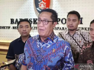 Aduan Dugaan Ijazah Palsu Jokowi oleh TPUA, Dokumen Lulus Ujian Diuji Lab - GenPI.co JATIM