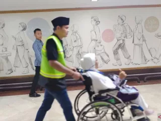 Modus Pakai Visa Kerja, 36 Calon Haji Ilegal Dicegat Polisi di Bandara Soetta - GenPI.co