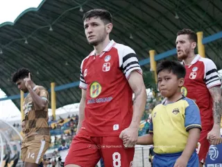 Gelandang Barito Putera Sesumbar, Bakal Nodai Pesta Juara Persib Bandung - GenPI.co