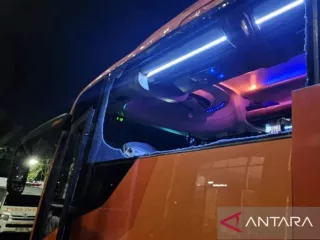 Arema FC Pertimbangkan Tinggalkan Kanjuruhan Setelah Insiden Pelemparan Bus Persik - GenPI.co