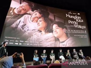 Review Film Indonesia: Mungkin Kita Perlu Waktu Ungkap Orang Tua Narsistik Picu Luka Anak - GenPI.co