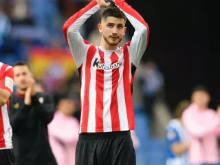 Ditinggal Bruno Fernandes, Manchester United Incar Oihan Sancet - GenPI.co JATIM