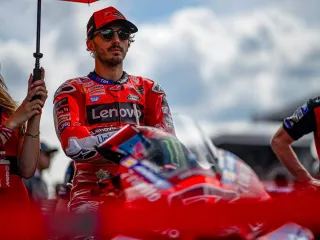 Marc Marquez Bikin Francesco Bagnaia Sengsara di Ducati - GenPI.co