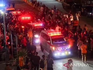 6 Korban KMP Tunu Pratama Jaya Meninggal, Tim SAR Fokus Cari 30 Penumpang Hilang - GenPI.co BANTEN