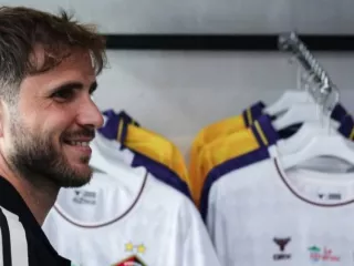 Persik Kediri Rekrut Telmo Castanheira Gantikan Ze Valente - GenPI.co
