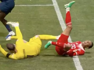 Bikin Jamal Musiala Cedera Parah, Donnarumma Dikritik Neuer - GenPI.co JATENG