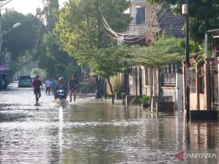 30.681 Orang Terdampak Banjir di Mataram, 15 Jiwa Luka dan 520 Mengungsi - GenPI.co