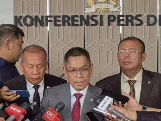 Polemik Tinggi, Putusan MK soal Pemisahan Pemilu Dikaji DPR Secara Hati-hati - GenPI.co