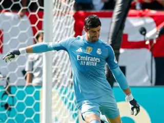 PSG Bantai Real Madrid, Thibaut Courtois Akui Lakukan Kesalahan - GenPI.co KALBAR