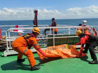 18 Korban Belum Ditemukan, Operasi SAR KMP Tunu Diperpanjang hingga 14 Juli - GenPI.co