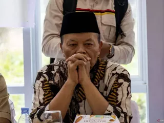 Pimpinan MPR RI Minta Kemensos Ganti Penerima Bansos yang Jadi Pecandu Judol - GenPI.co