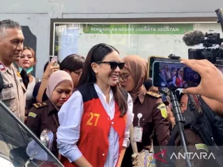 Pengusaha Skincare Bantah Atur Aparat Sidang Nikita Mirzani vs Reza Gladys - GenPI.co