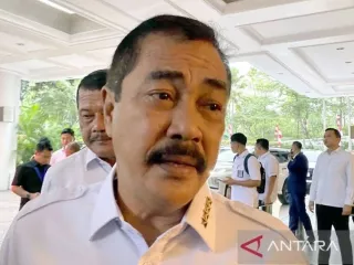 Menteri Imipas Tunggu Langkah Malaysia Soal Riza Chalid - GenPI.co