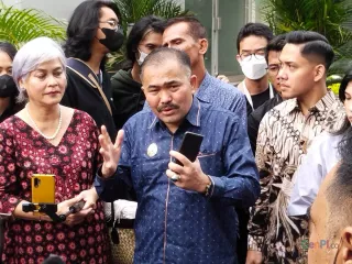 Febri Diansyah Jadi Pengacara Putri Candrawathi, Kamaruddin Simanjuntak: Ada Amplop! - GenPI.co BALI