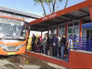 Makin Mudah Keliling Jateng! Ini Jadwal Rute dan Tarif Bus Trans Jateng Terbaru - GenPI.co JABAR
