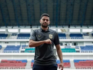 Lolos Tes, PSIS Semarang Resmi Kontrak Pemain Asing Asal Brazil Vitinho - GenPI.co