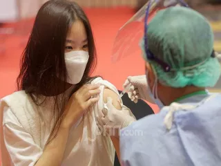 Jadwal Vaksin Covid-19 Surabaya Hari Ini, Buka 2 Sesi - GenPI.co