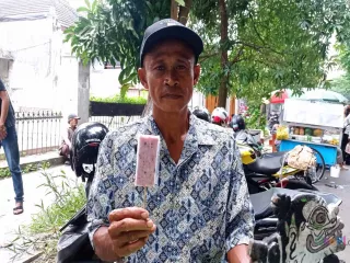 Mencicipi Kuliner Jadul di CFD Surabaya, Es Potong Warna, Dijamin Ketagihan - GenPI.co JABAR