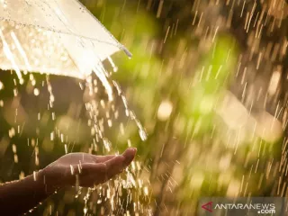 Cuaca Kendari Sekarang, BMKG Isyaratkan Warga Pakai Payung - GenPI.co