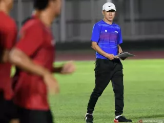 Timnas Indonesia Latihan Sangat Keras, Shin Tae yong: Terima Kasih - GenPI.co BALI