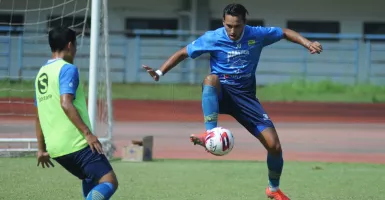 Bintang Persib Bandung Tebar Ancaman, Rival Liga 1 Terancam
