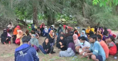 81 Rohingya Terdampar di Aceh Timur, 4 Bulan di Laut Lepas