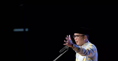 Ferdinand Blak-blakan Sindir Ridwan Kamil: Urus Provinsimu!