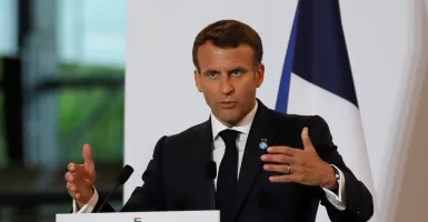 Pedas, Presiden Prancis Emmanuel Macron Kena Tampar