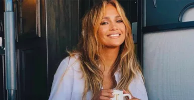 Jennifer Lopez Teken Kontrak dengan Netflix, Film Apa Saja Ya?