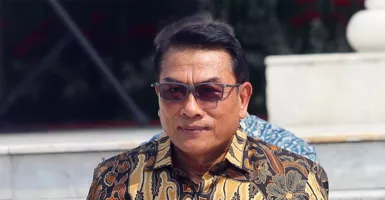 Merugikan Istana, Moeldoko Bakal Dipecat Jokowi