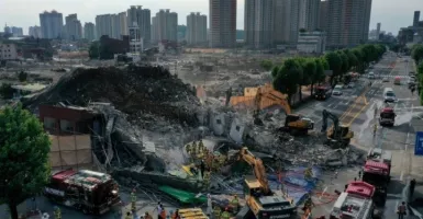 Gedung Mendadak Hancur Lebur, Warga Korea Selatan Ikut Terkubur