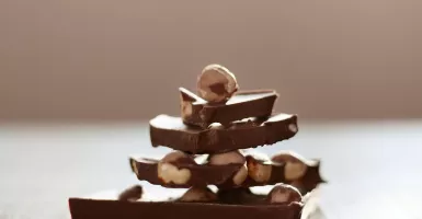 Makan Cokelat Bisa Redakan Batuk, Kata Dokter