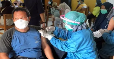 Dinkes: Vaksinasi Covid-19 Dosis Dua Lansia di Aceh Capai 52%