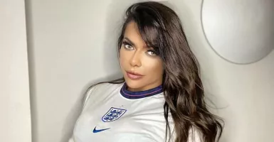 Suzy Cortez, Fans Seksi Lionel Messi Ini Sebut Ronaldo Monster