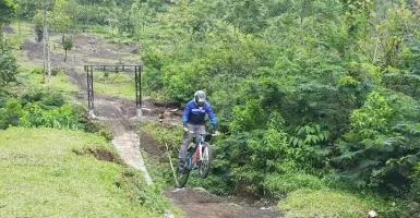 Menikmati Liburan Sekaligus Bersepeda di Wisata Gunung Galunggung