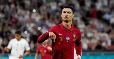 Italia yang Juara, tapi Ronaldo yang Pecahkan Rekor Gila