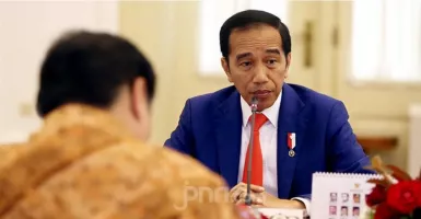 BIN Dikerahkan Cek Vaksinasi, Jokowi Disebut Sudah Kebingungan
