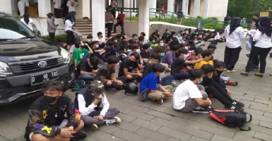 Mahasiswa di Bandung Mulai Teriak Revolusi