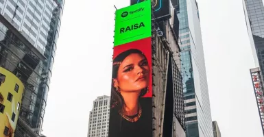 Wow, Wajah Raisa Terpampang di Times Square New York!