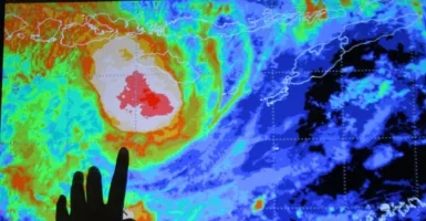 Efek Siklon Tropis Rai Muncul Kamis, Daerah Ini Mohon Siap-siap