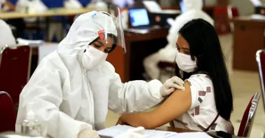Grup Astra Agro Melakukan Vaksinasi Ribuan Karyawan Kelapa Sawit