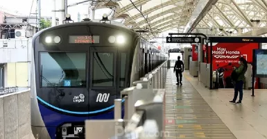MRT Jakarta Bersama WeCare.id Berbagi Tabung Oksigen Gratis