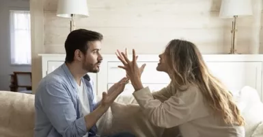 4 Tanda Pasangan Menyesal Telah Berselingkuh, Mau Memaafkan?