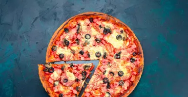 3 Cara Menikmati Gigitan Pizza, Lezat!