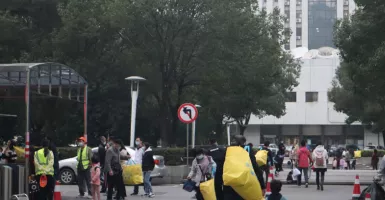 Warga Wuhan Mendadak Panik Lalu Borong Kebutuhan Pokok