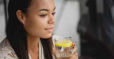 Bantu Kulit Kencang dan Awet Muda, Yuk Maksimalkan Minuman Kolagen Lewat 4 Tips ini 