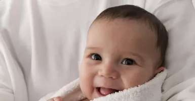 Inspirasi Nama Bayi yang Bagus & Unik, Maknanya Keberuntungan!