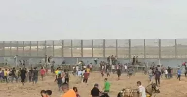 Perbatasan Mencekam! Warga Gaza Mengamuk, Polisi Israel Luka