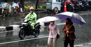 BMKG : Sore Sampai Malam Jakarta Diguyur Hujan Ringan